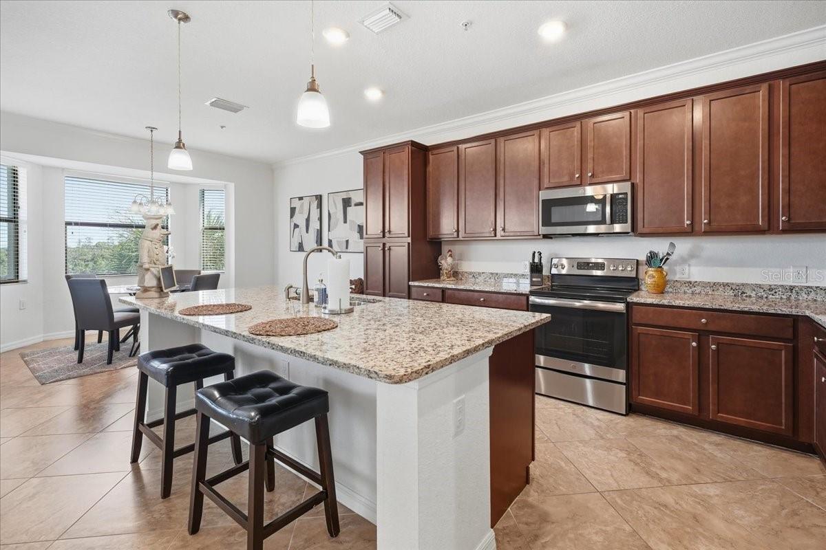17006 VARDON TER #402 — photo 3