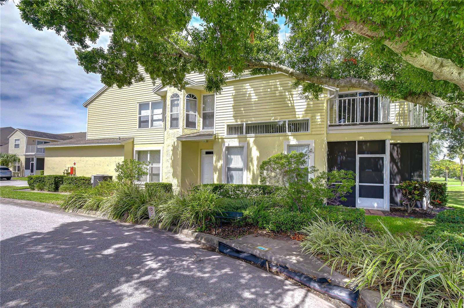 1050 STARKEY RD #2105 — photo 4