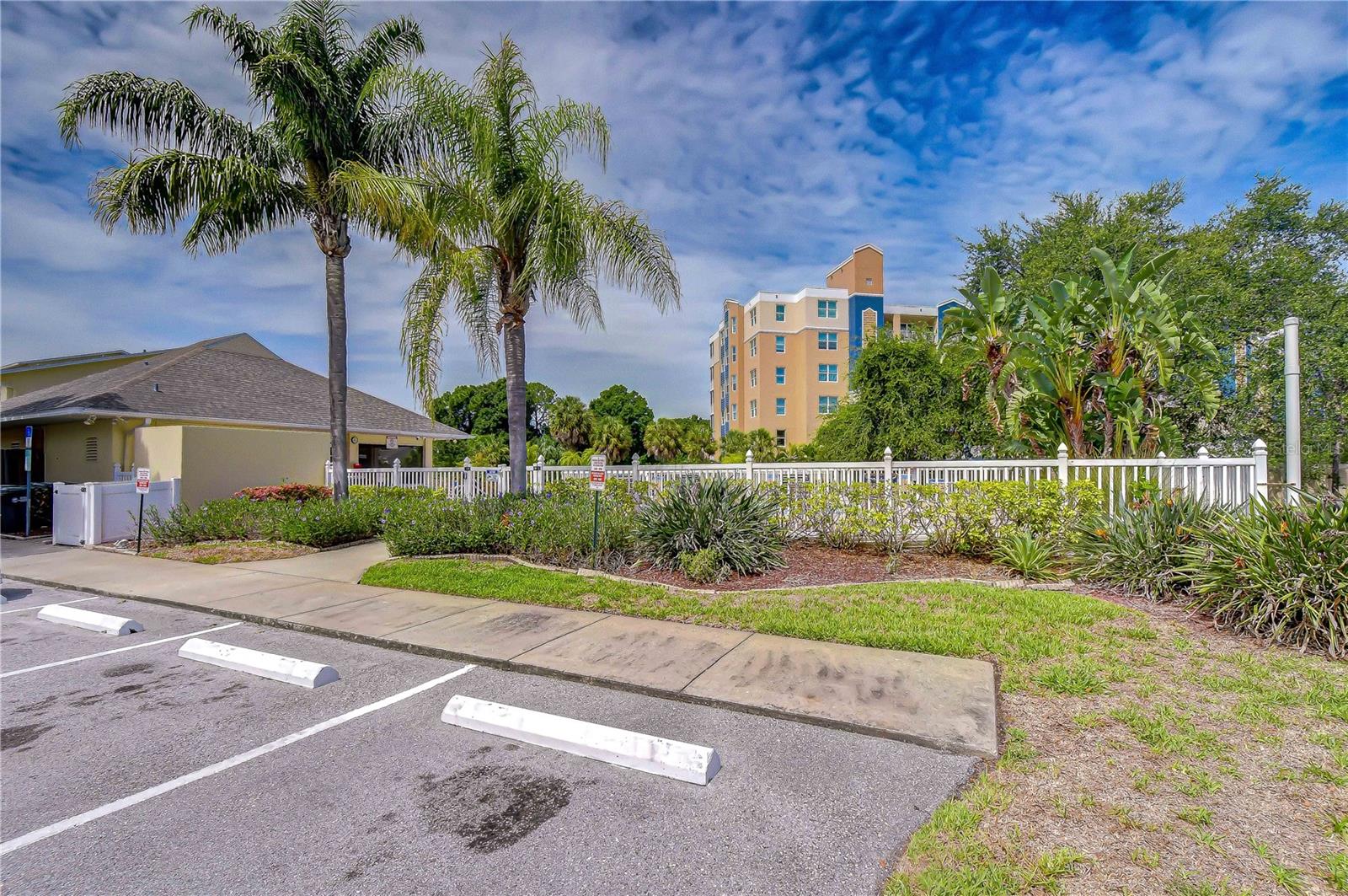 1050 STARKEY RD #2105 — photo 90
