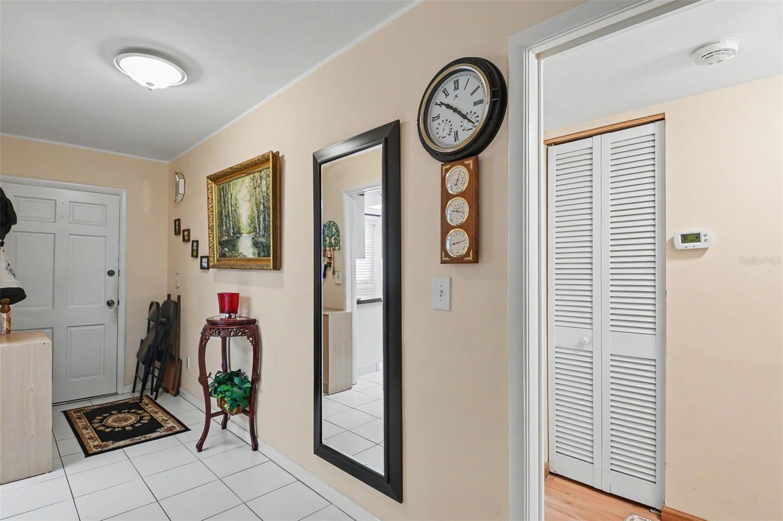 100 GLENNES LN #204 — photo 6