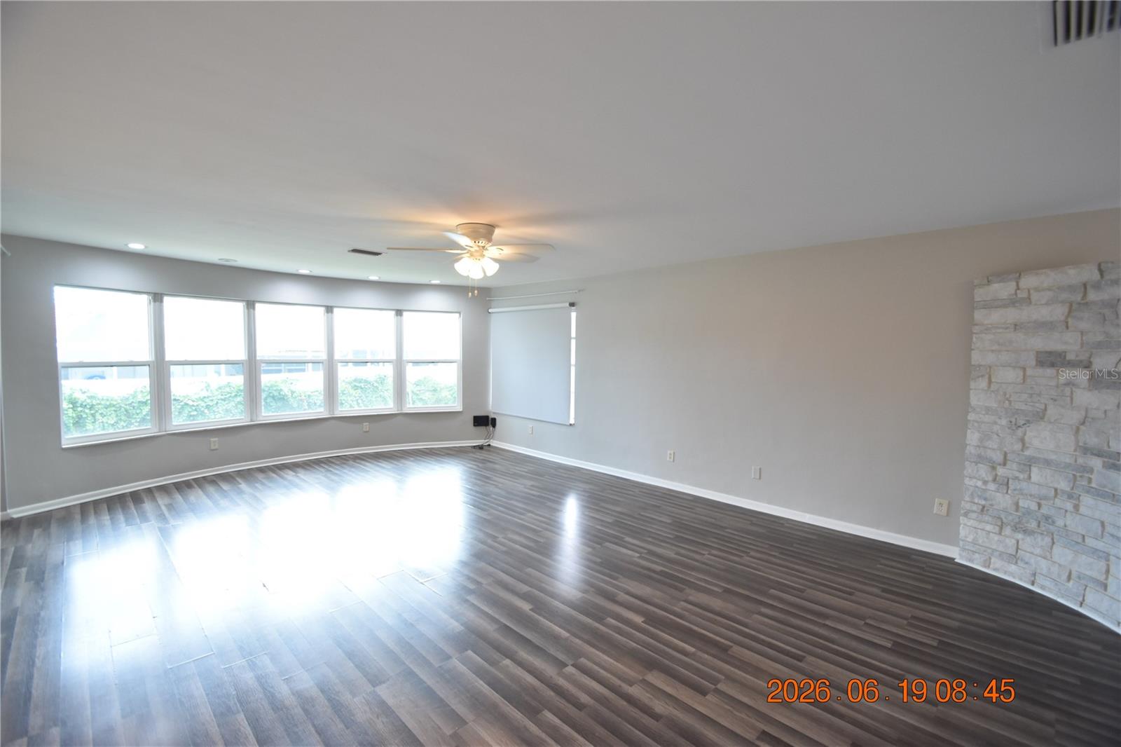 3273 HARBOR LAKE DR — photo 4