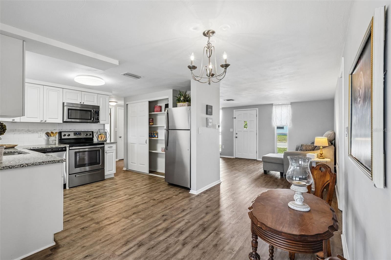 7215 MAYFIELD DR — photo 22