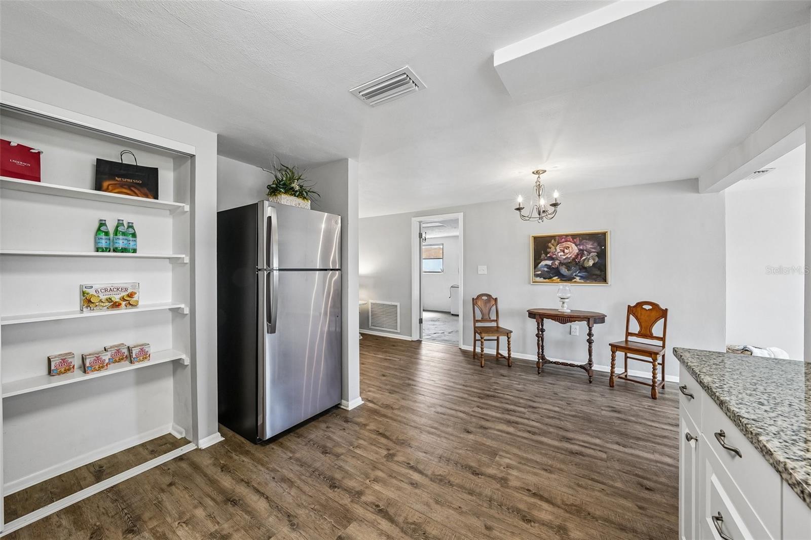 7215 MAYFIELD DR — photo 30