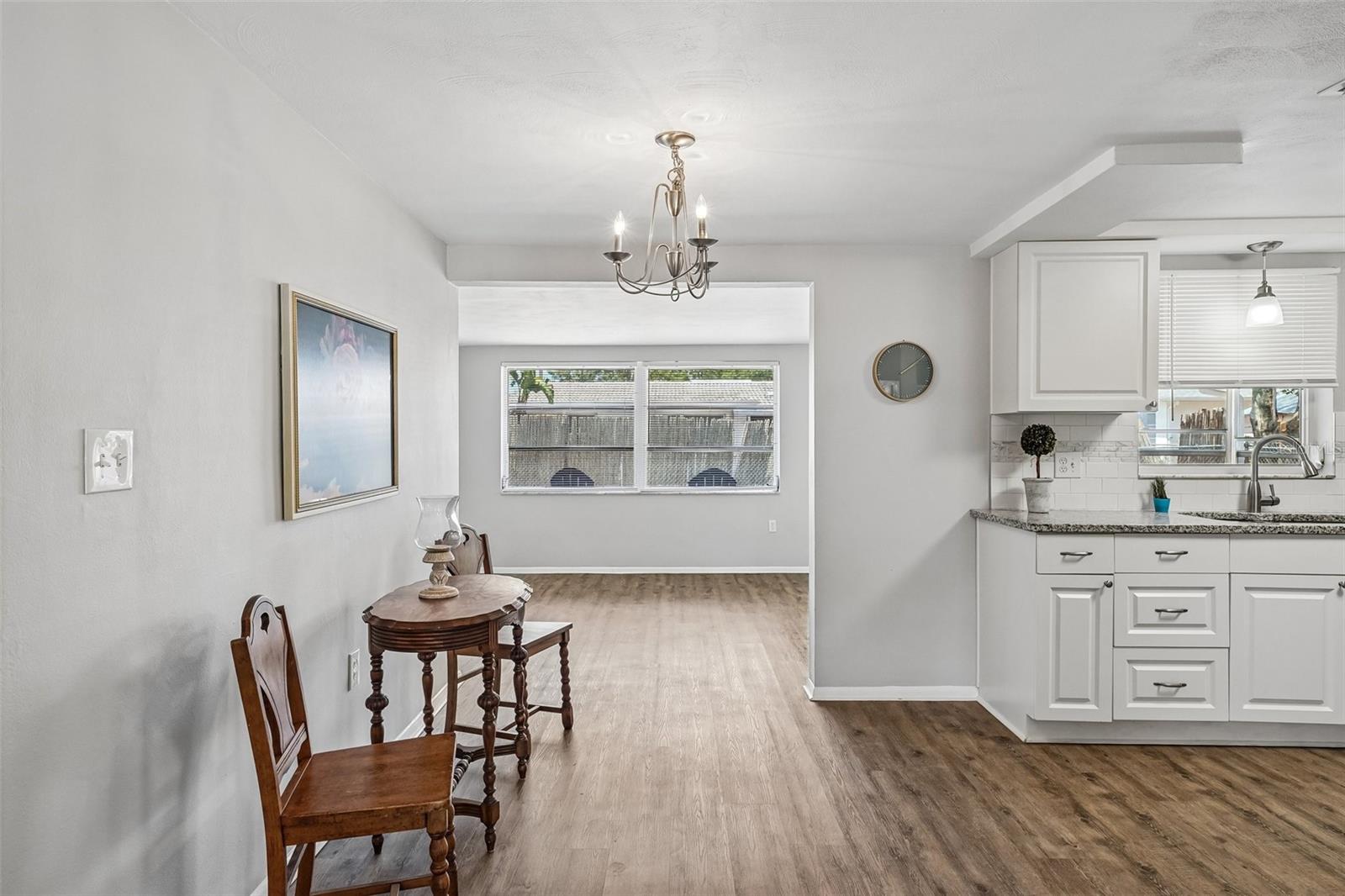 7215 MAYFIELD DR — photo 24