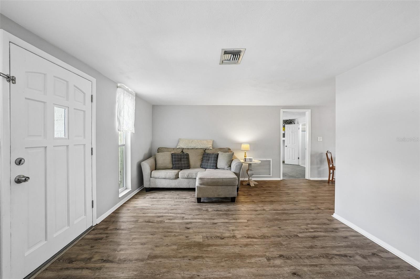 7215 MAYFIELD DR — photo 15