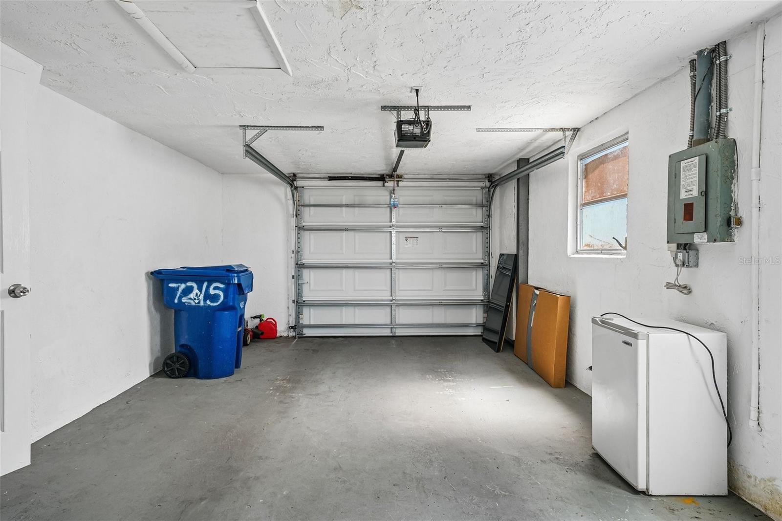 7215 MAYFIELD DR — photo 41