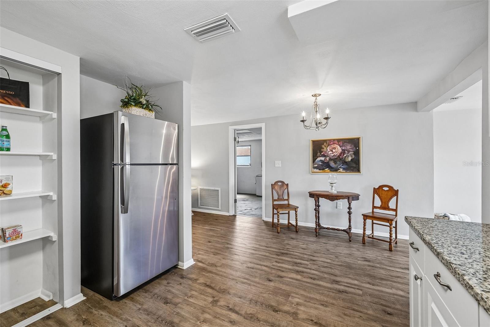 7215 MAYFIELD DR — photo 29