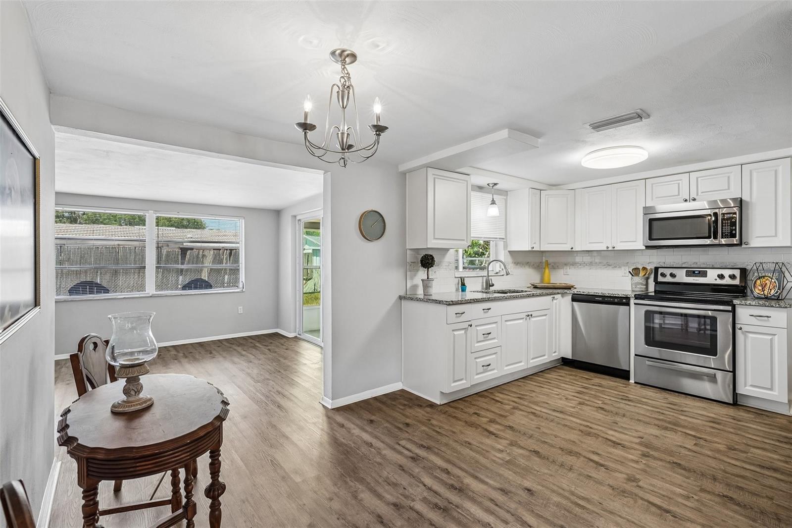 7215 MAYFIELD DR — photo 3