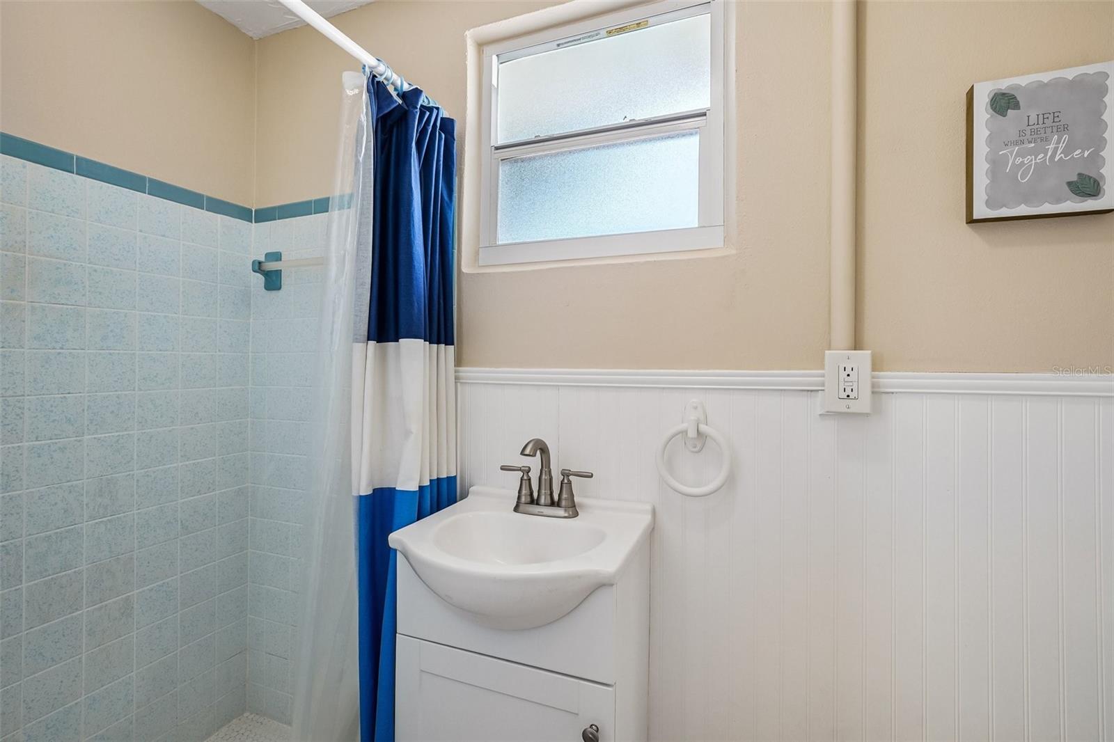 7215 MAYFIELD DR — photo 45