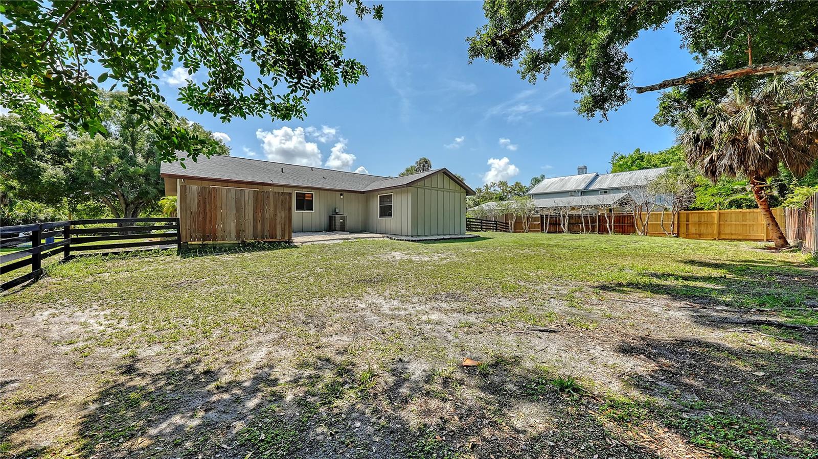 4842 NUTMEG AVE — photo 32