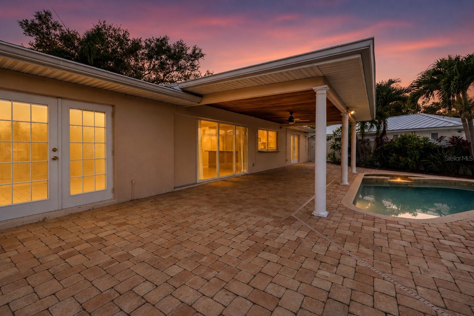 1820 TANGLEWOOD DR NE — photo 2