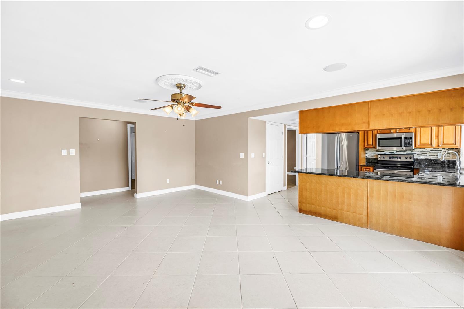 1820 TANGLEWOOD DR NE — photo 11
