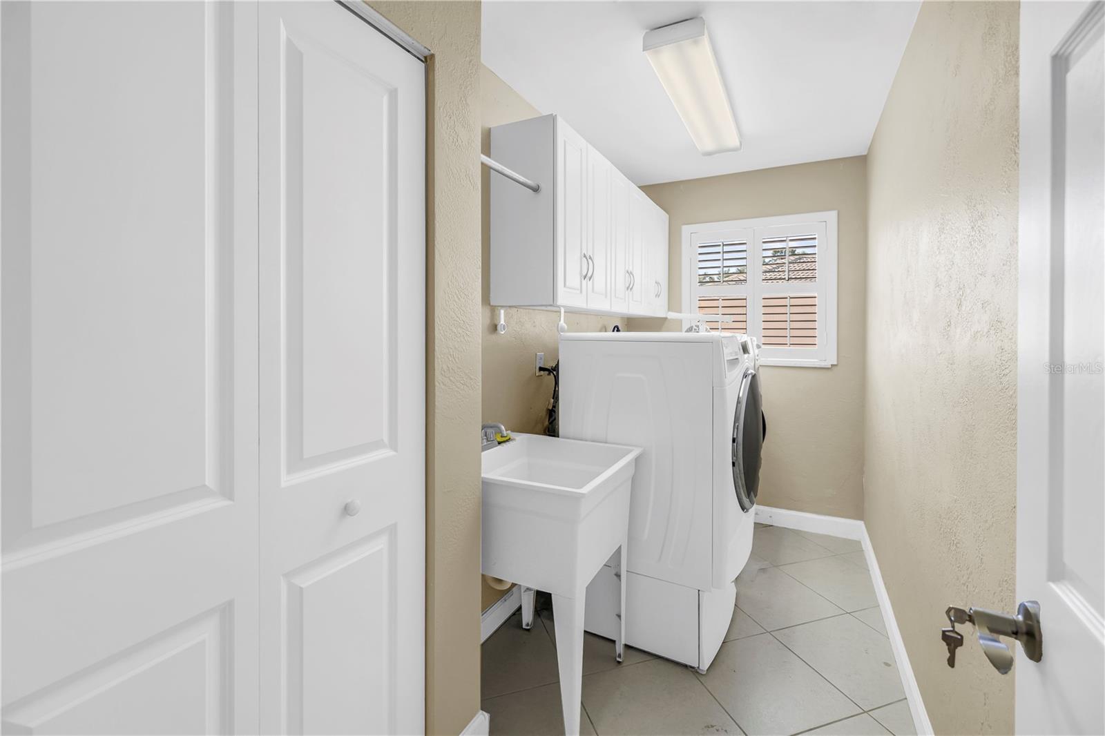 1820 TANGLEWOOD DR NE — photo 33