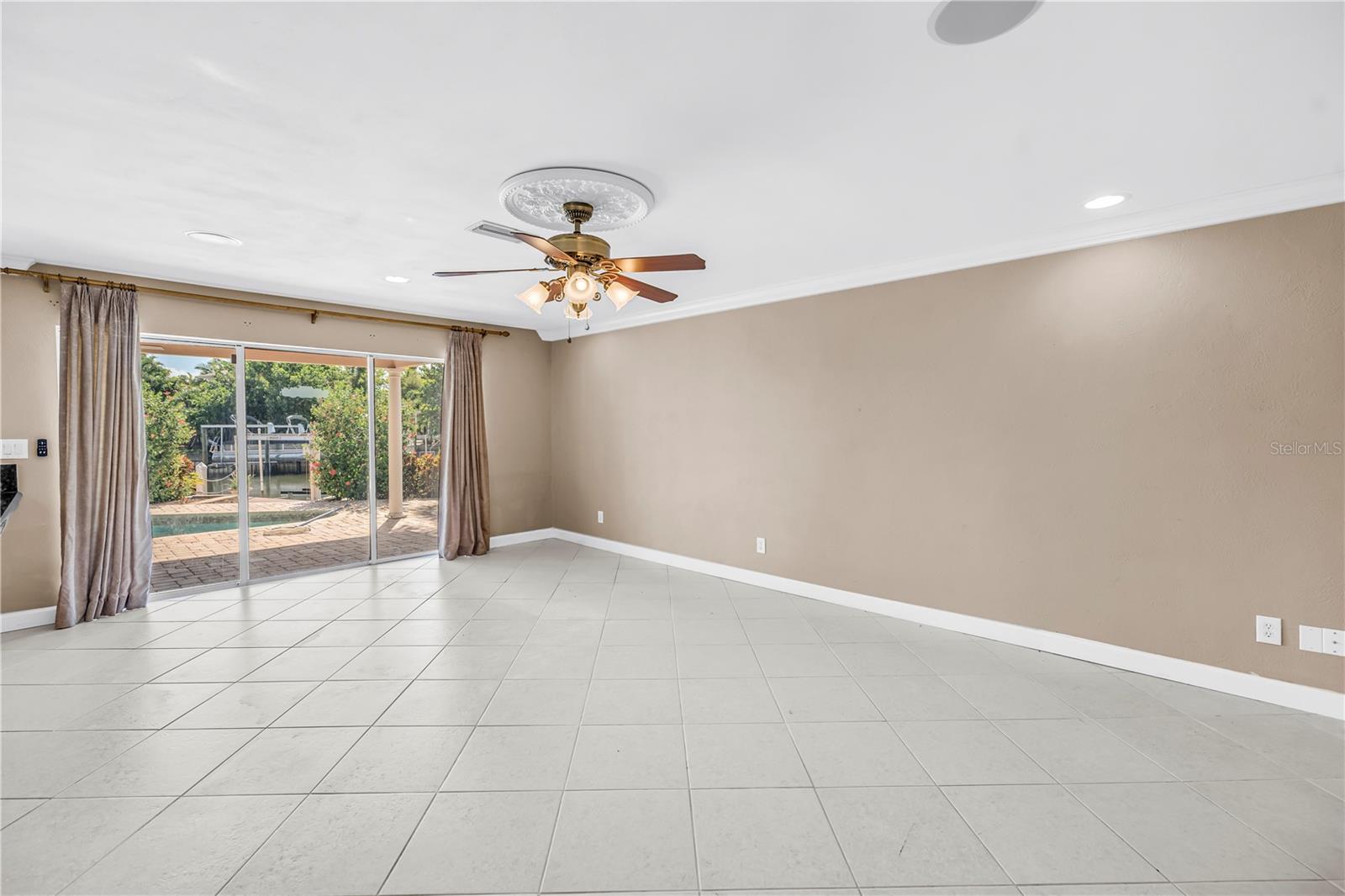 1820 TANGLEWOOD DR NE — photo 21