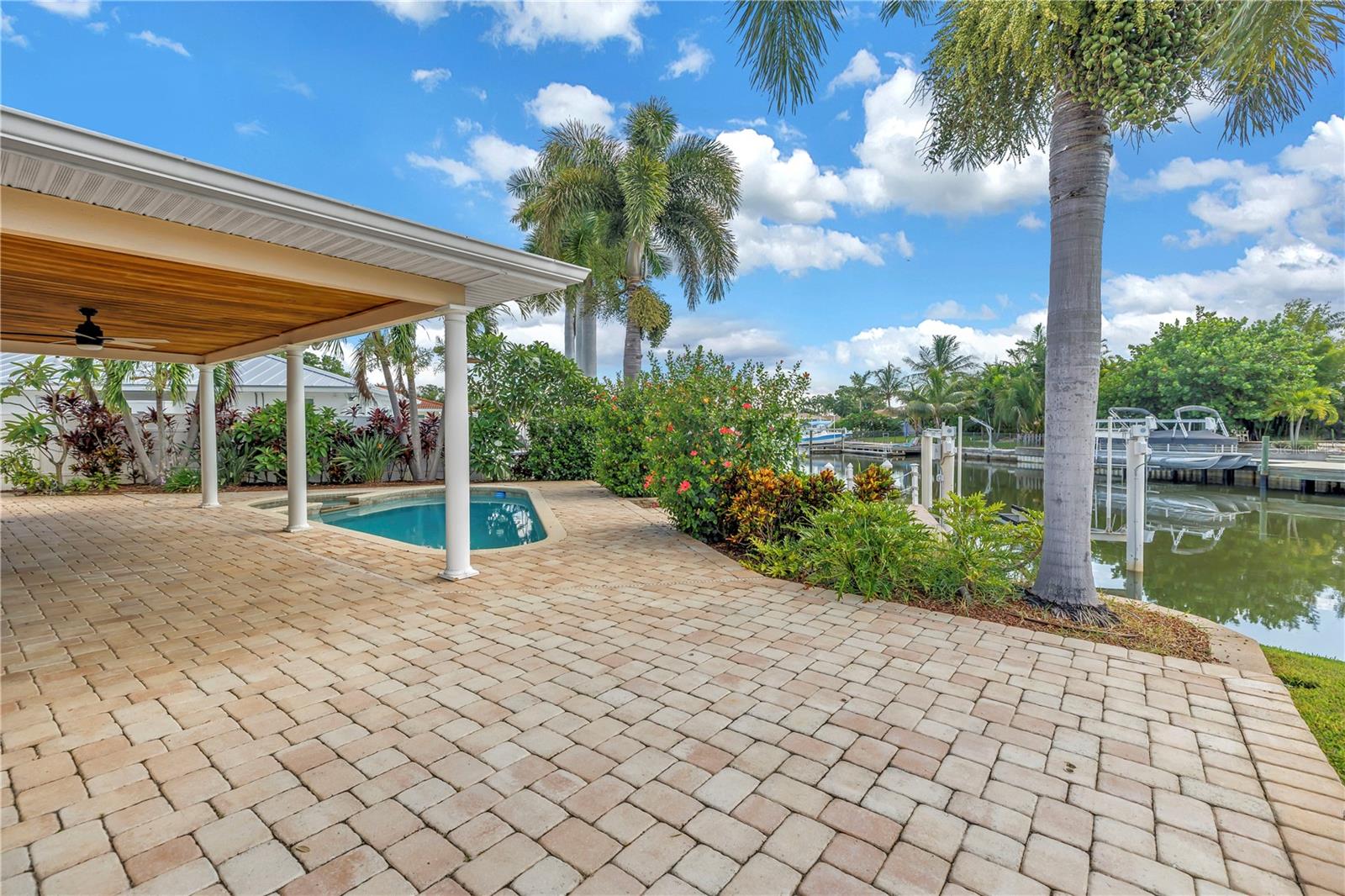 1820 TANGLEWOOD DR NE — photo 43