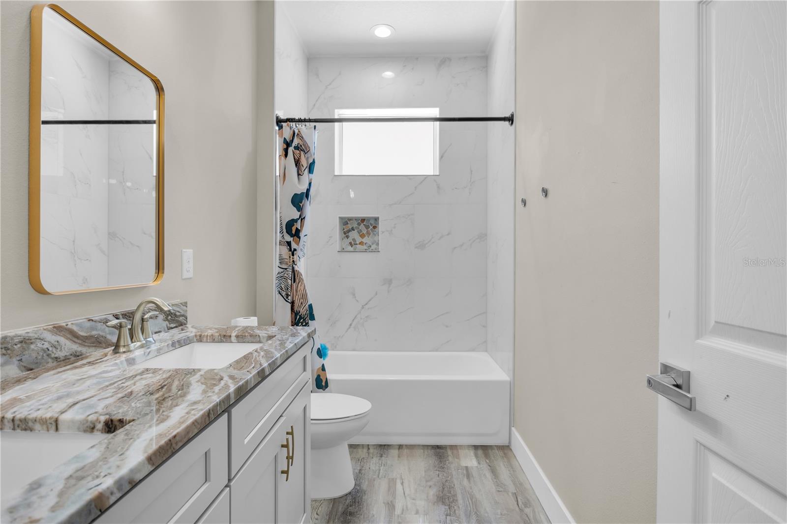 2404 CASSELL — photo 24