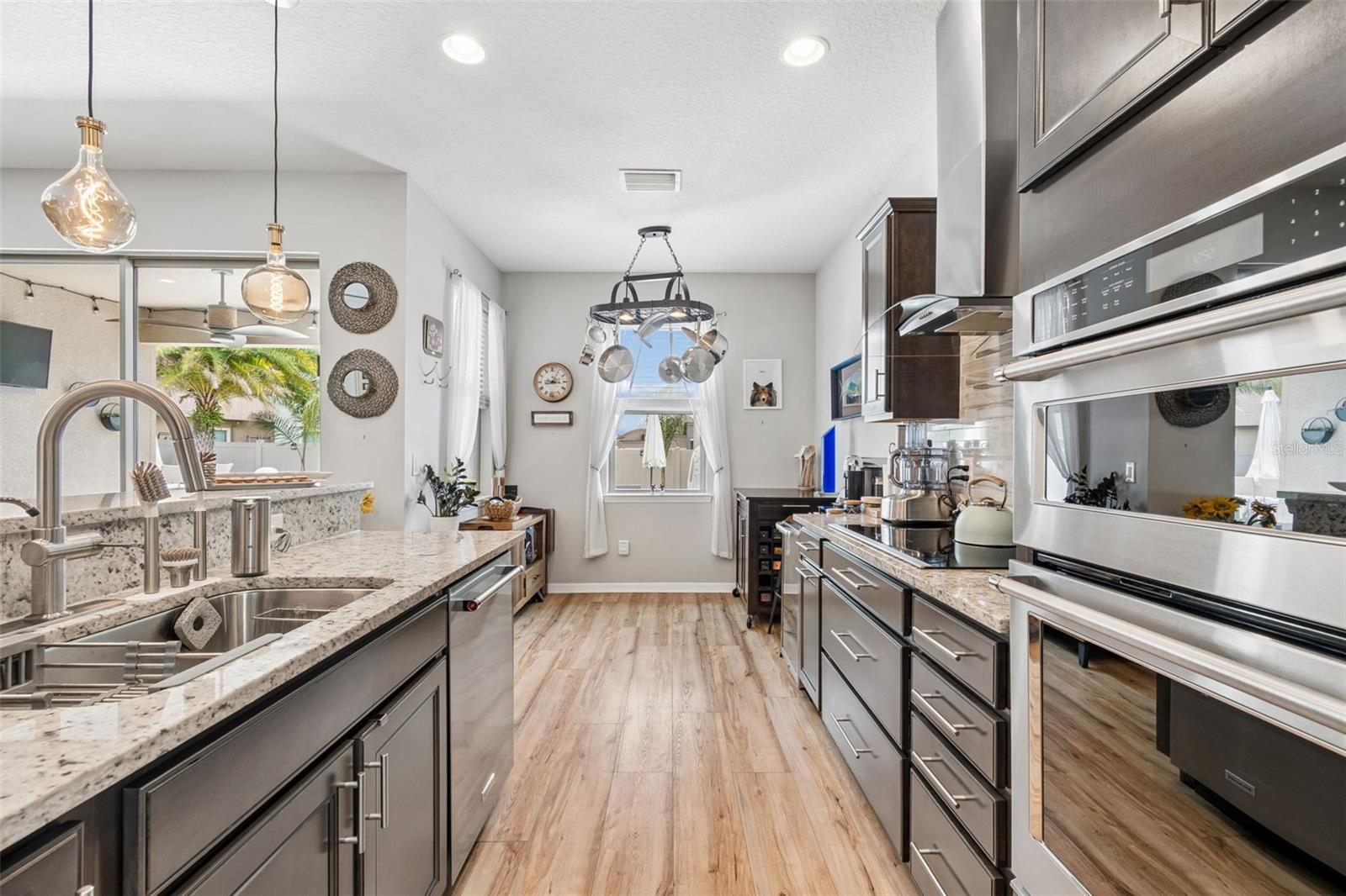 7930 OLIVE BROOK DR — photo 5