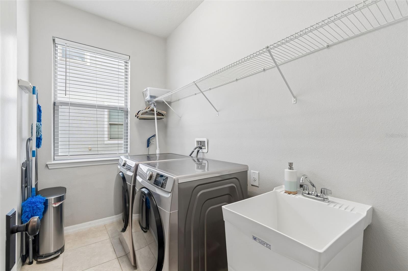 7930 OLIVE BROOK DR — photo 16