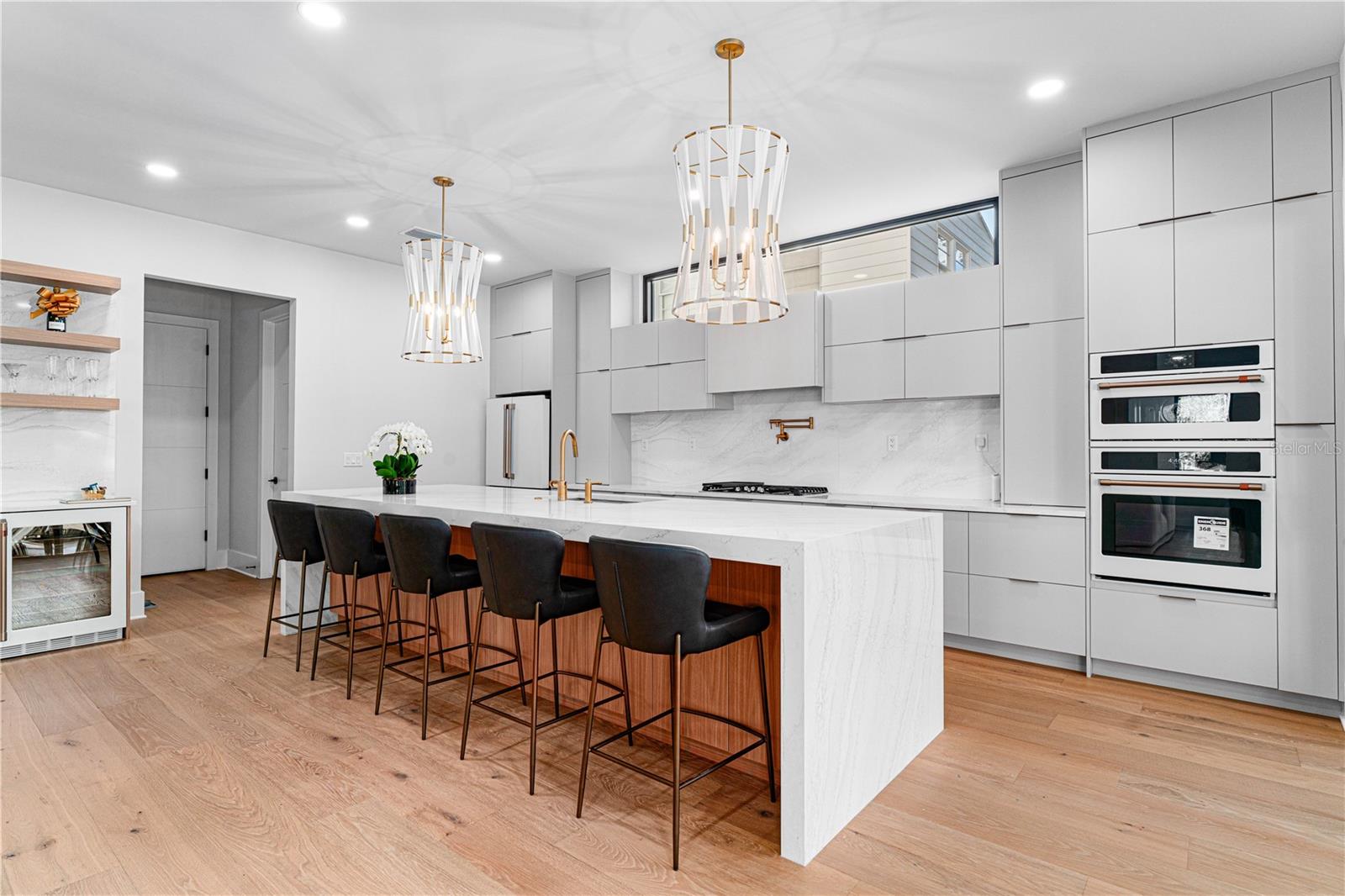 2519 N RIVERSIDE DR — photo 10