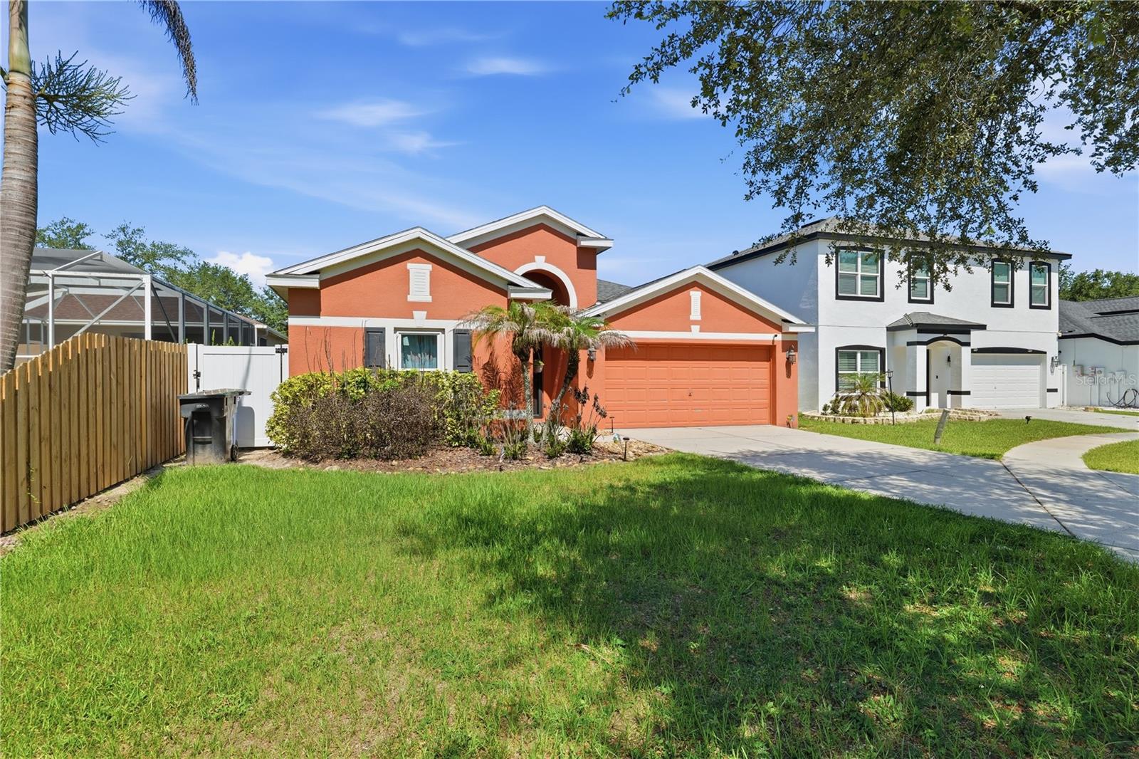 704 PARSONS POINTE ST — photo 3