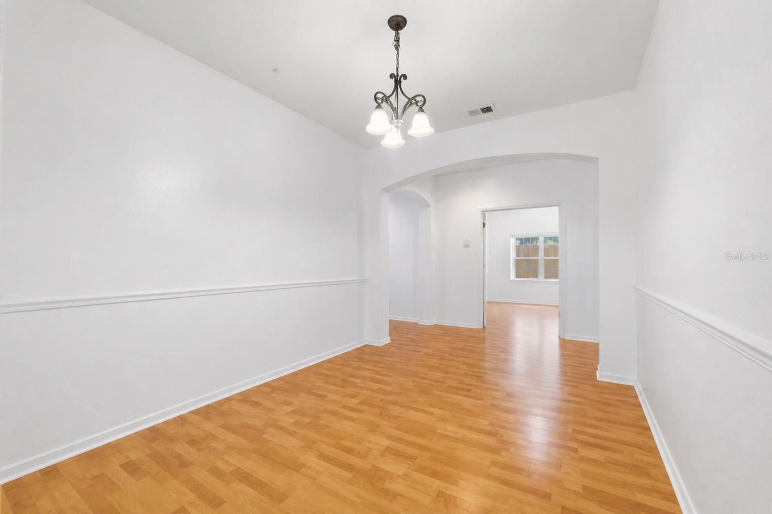 704 PARSONS POINTE ST — photo 8