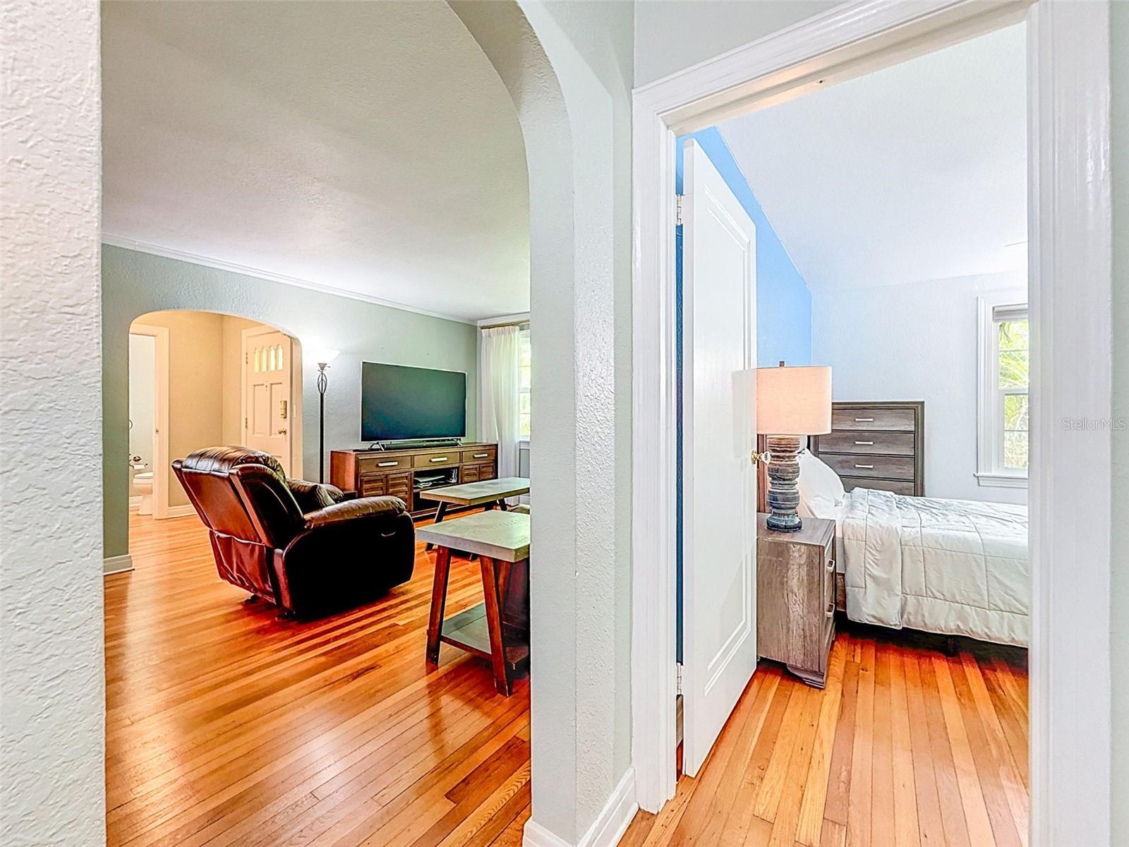 182 29TH AVE N — photo 33