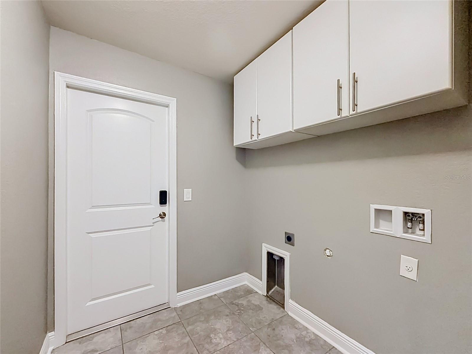 1741 SHEVLIN ST — photo 39