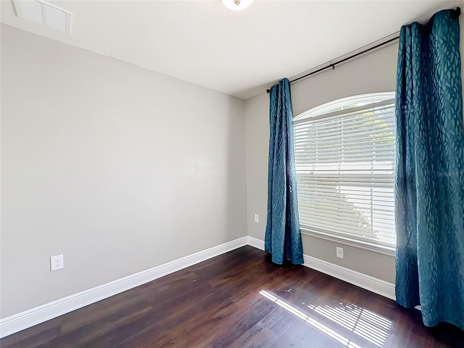 1741 SHEVLIN ST — photo 27