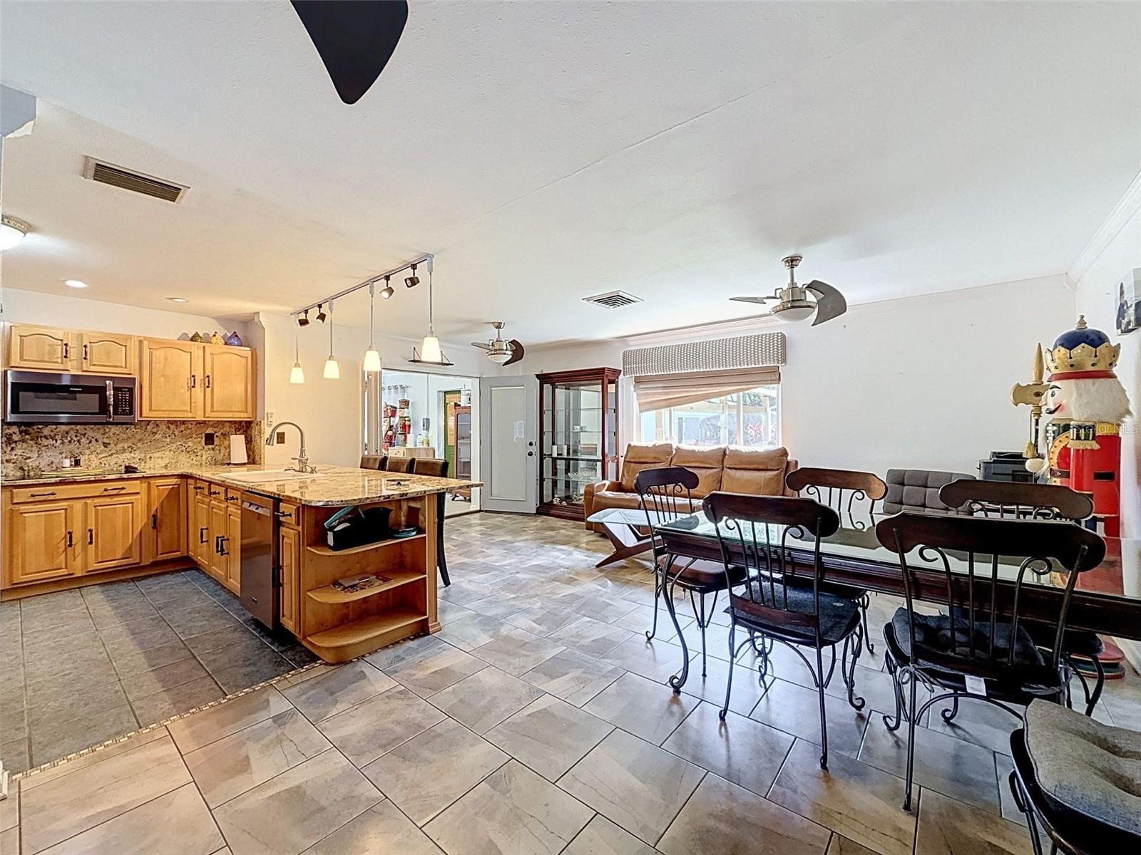 7813 LEO KIDD AVE — photo 65