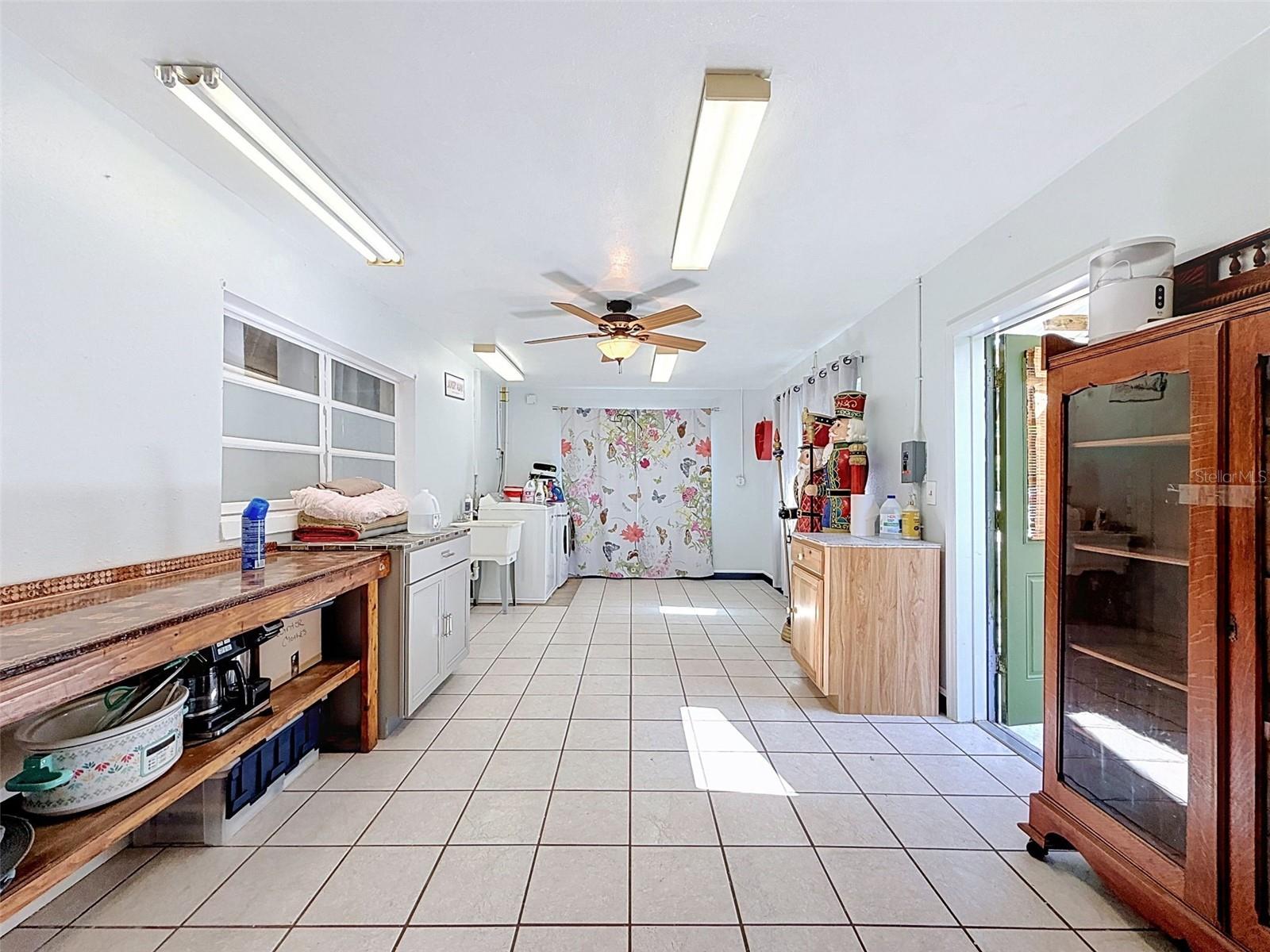 7813 LEO KIDD AVE — photo 37
