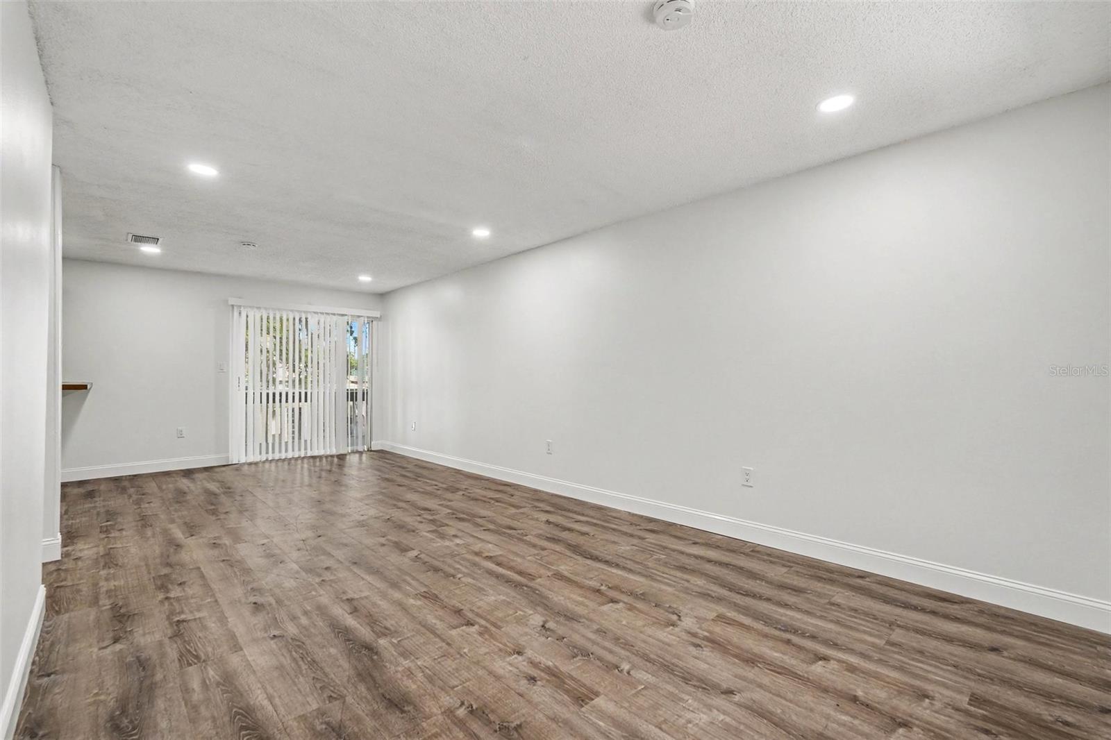 9208 N CONNECHUSETT RD #C — photo 6