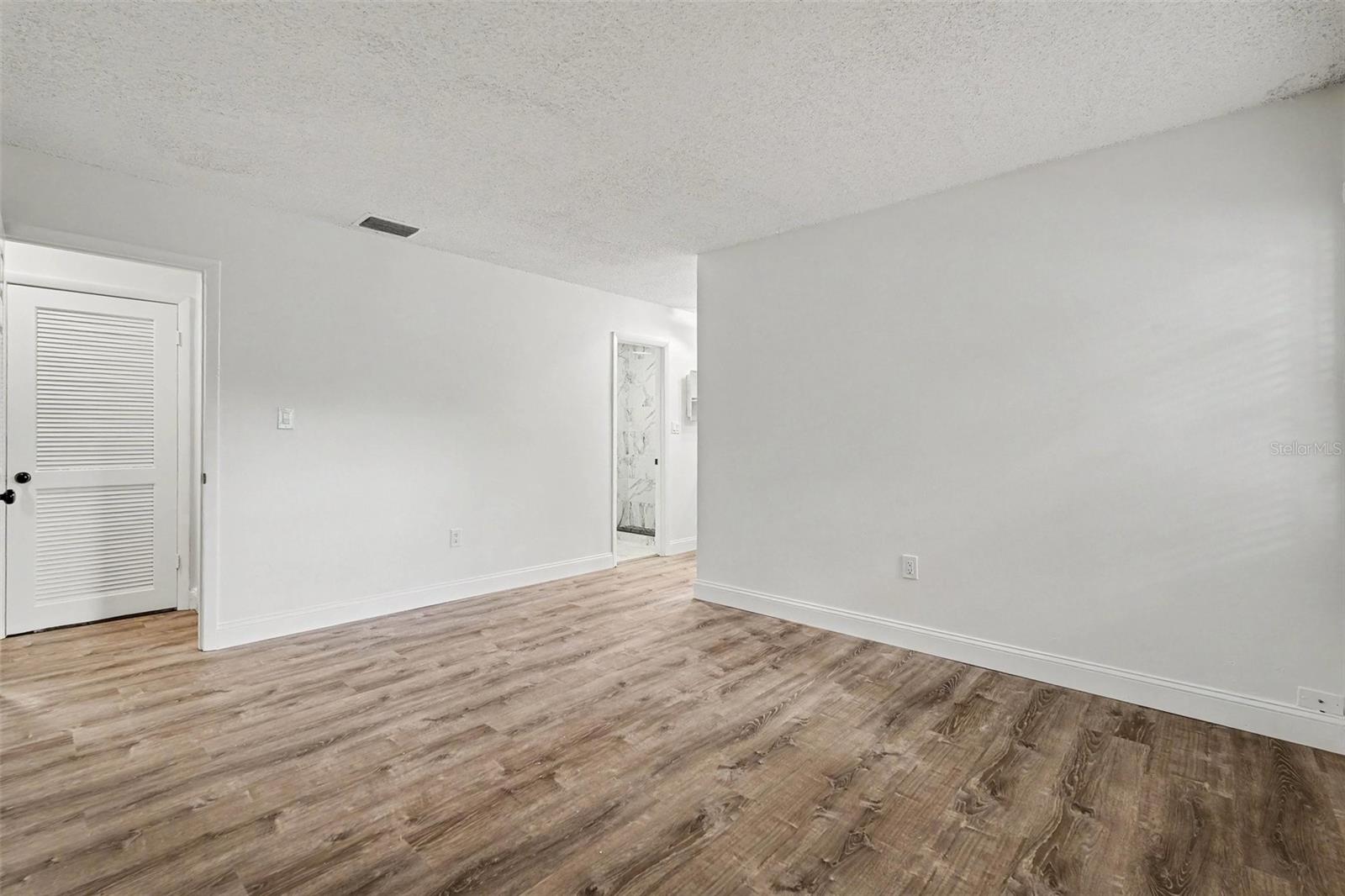 9208 N CONNECHUSETT RD #C — photo 15