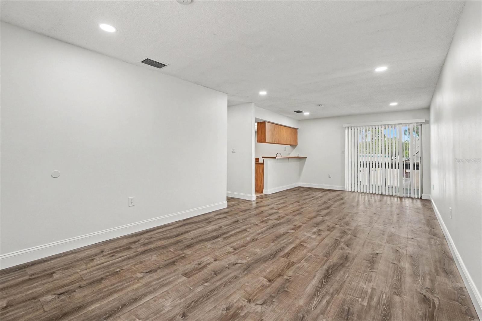 9208 N CONNECHUSETT RD #C — photo 7
