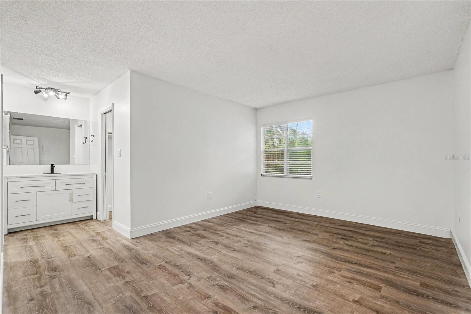 9208 N CONNECHUSETT RD #C — photo 17