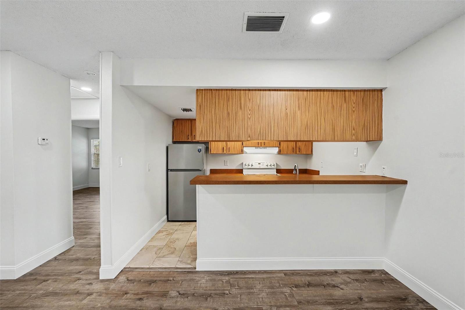 9208 N CONNECHUSETT RD #C — photo 10