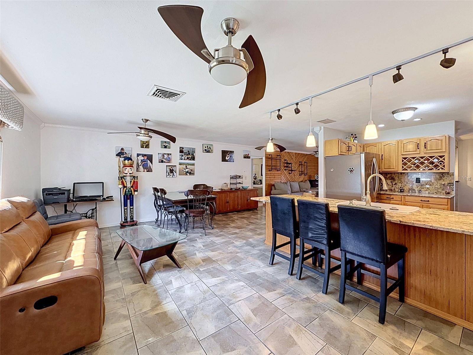 7813 LEO KIDD AVE — photo 72