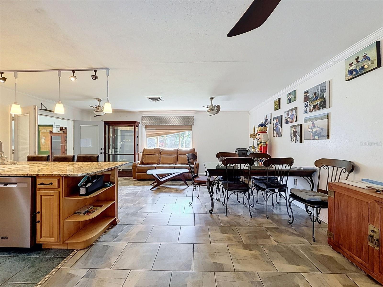 7813 LEO KIDD AVE — photo 75