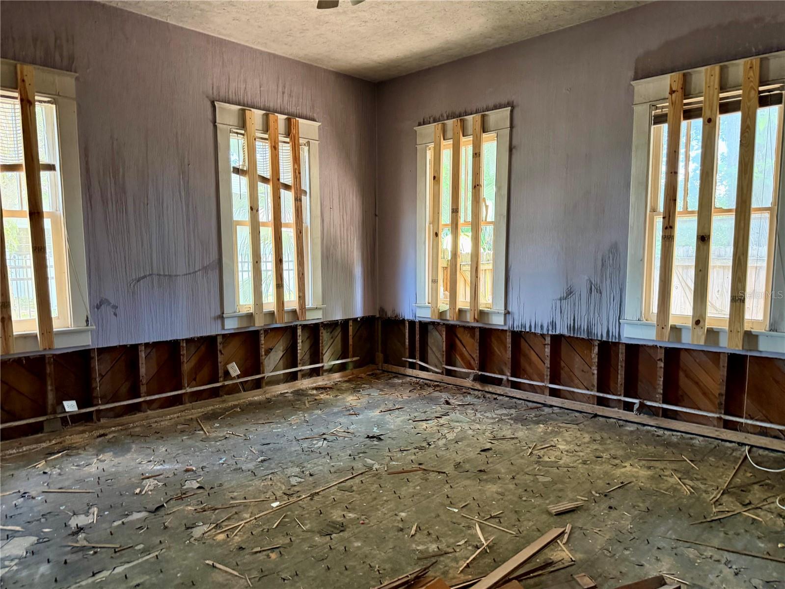 315 S BERMUDA BLVD — photo 25