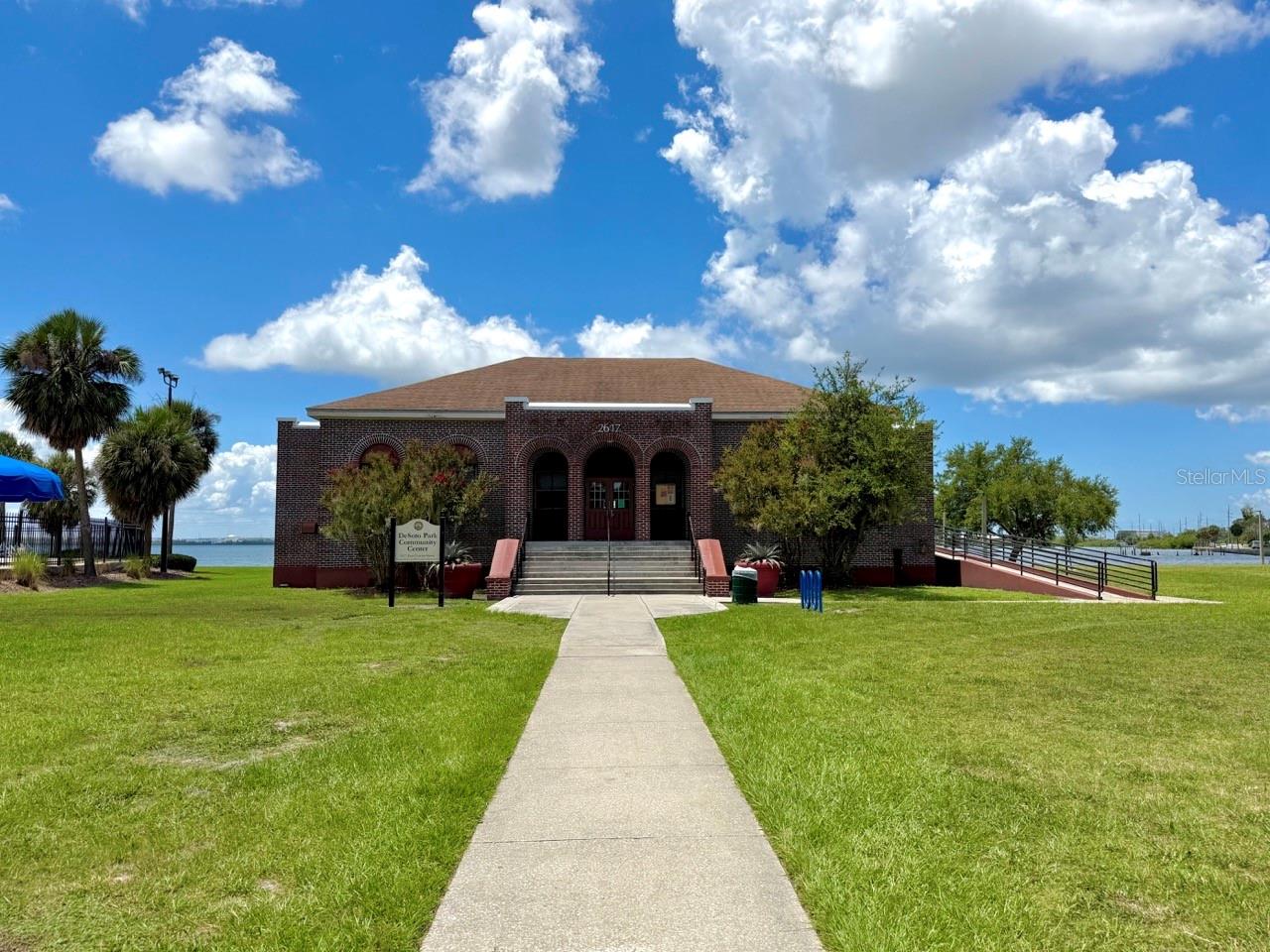 315 S BERMUDA BLVD — photo 32