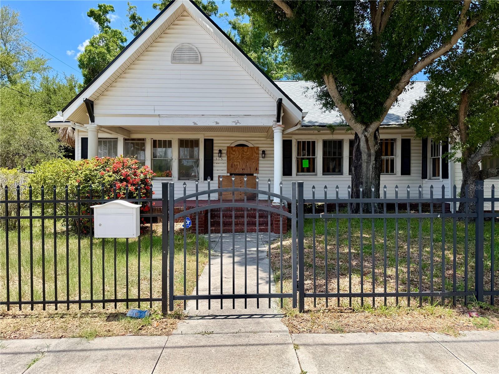 315 S BERMUDA BLVD — photo 3