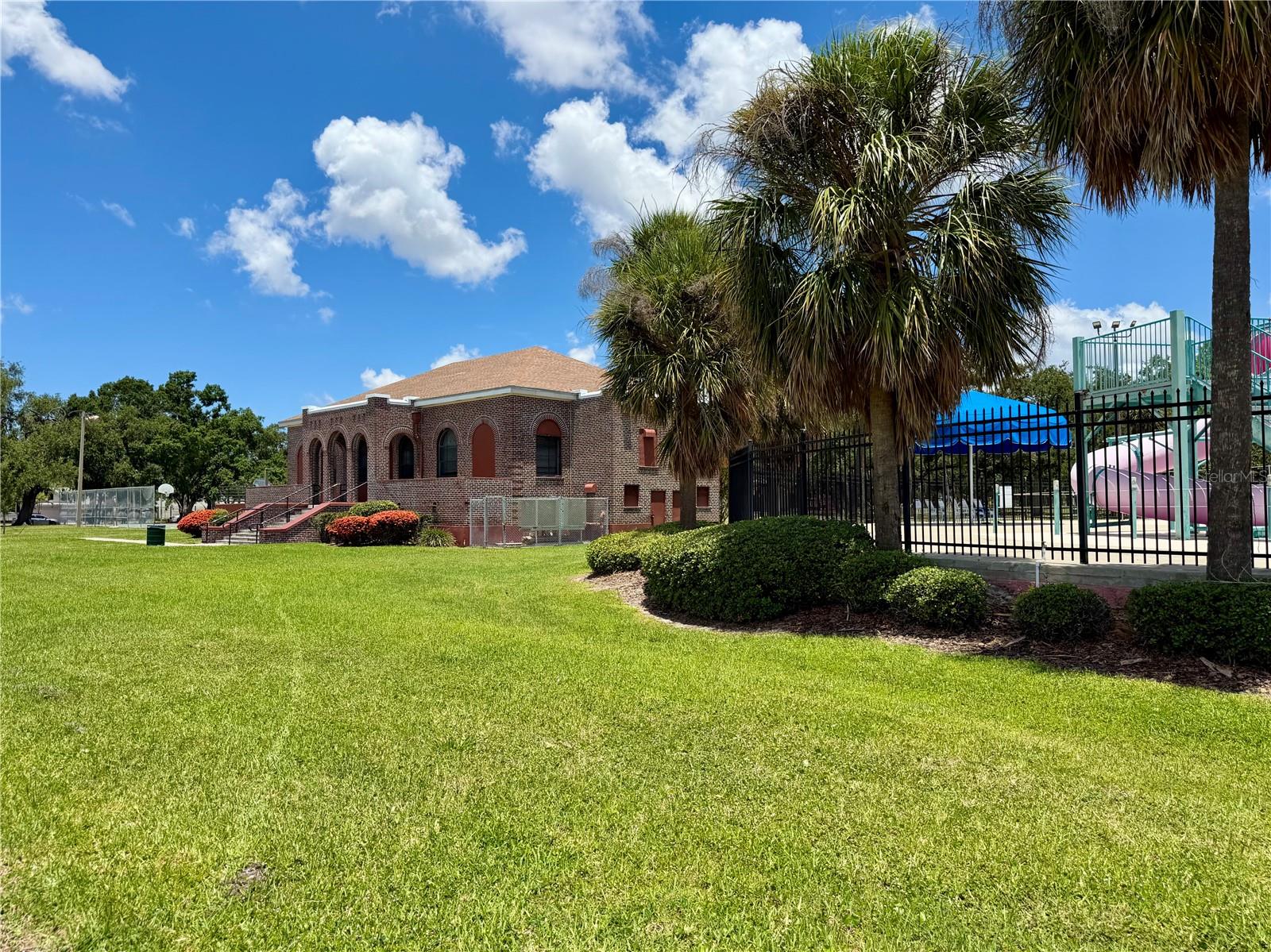 315 S BERMUDA BLVD — photo 31