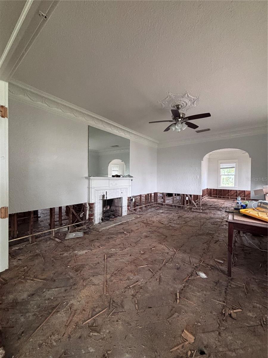 315 S BERMUDA BLVD — photo 16
