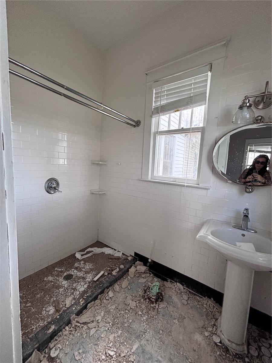 315 S BERMUDA BLVD — photo 23