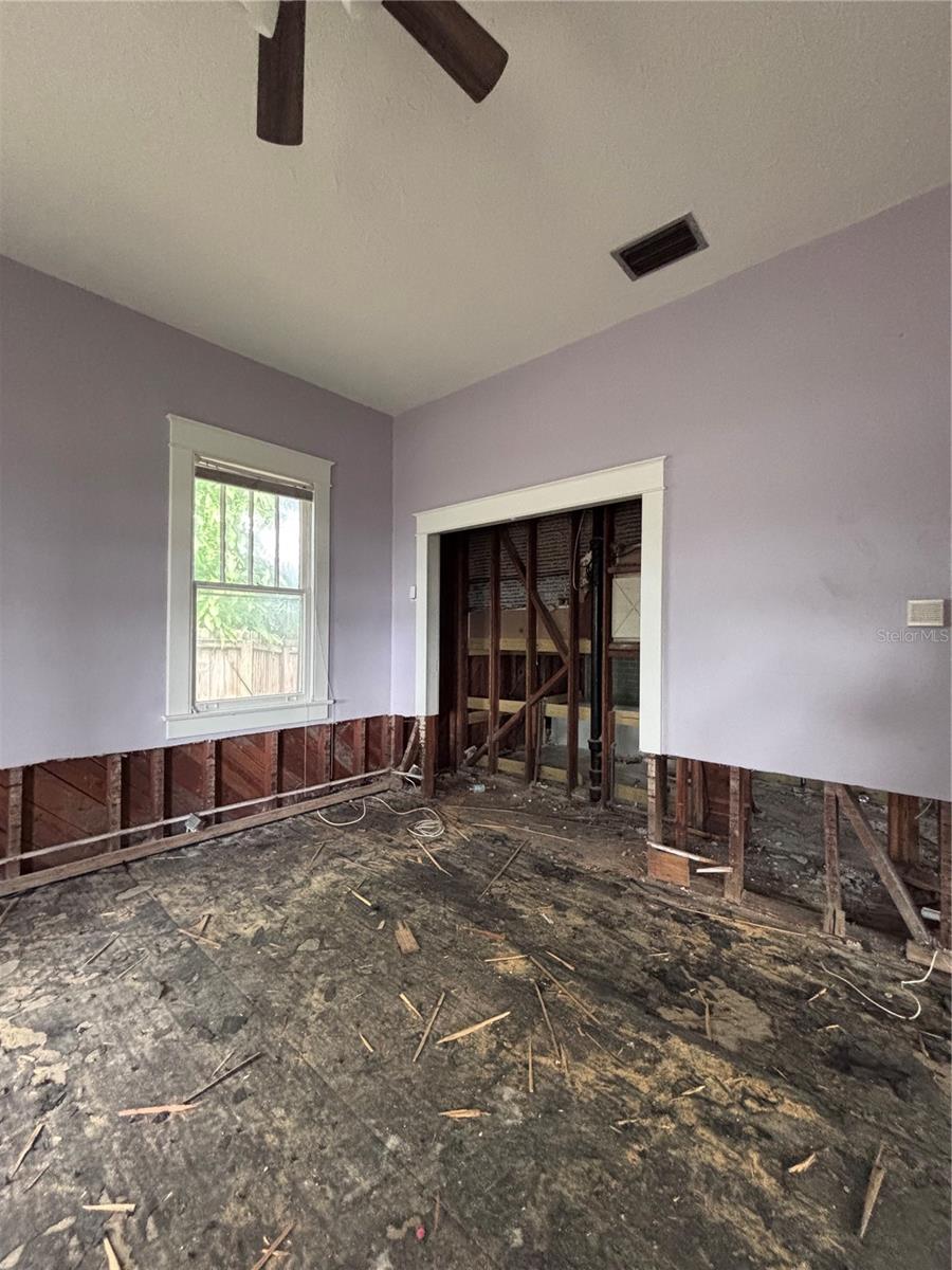 315 S BERMUDA BLVD — photo 26