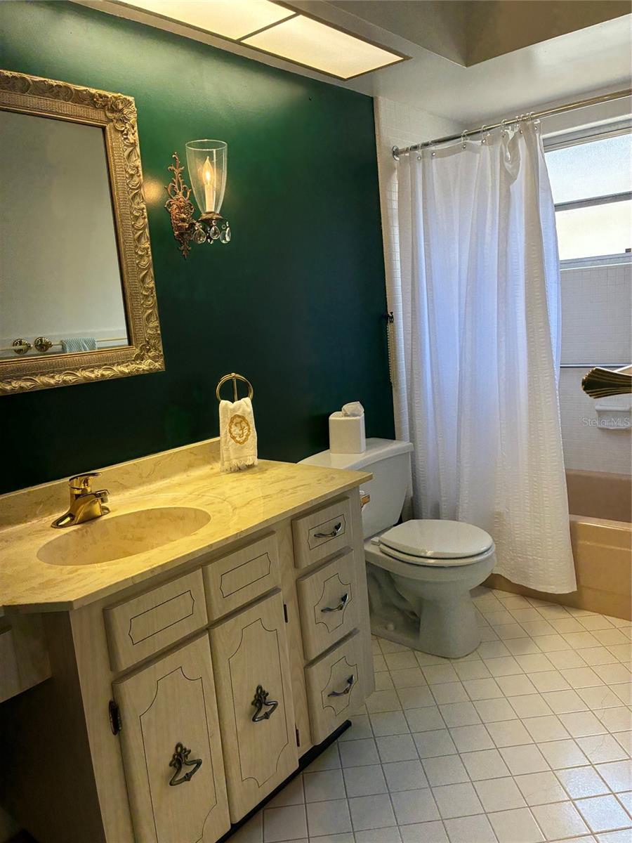 1657 S LAKE AVE #1 — photo 13
