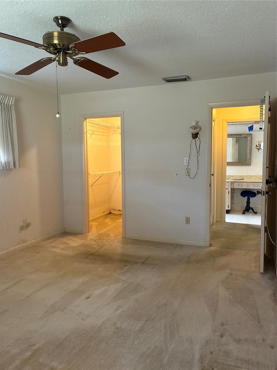 1657 S LAKE AVE #1 — photo 17
