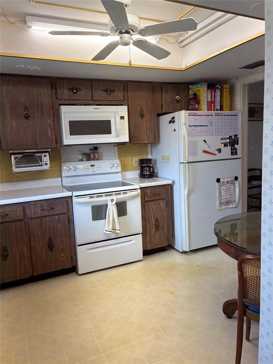 1657 S LAKE AVE #1 — photo 7