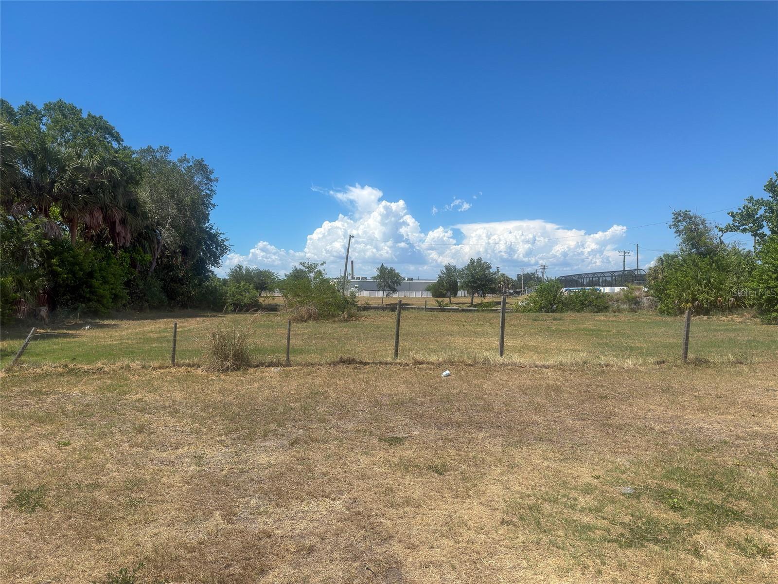 601 FLAMINGO DR — photo 9