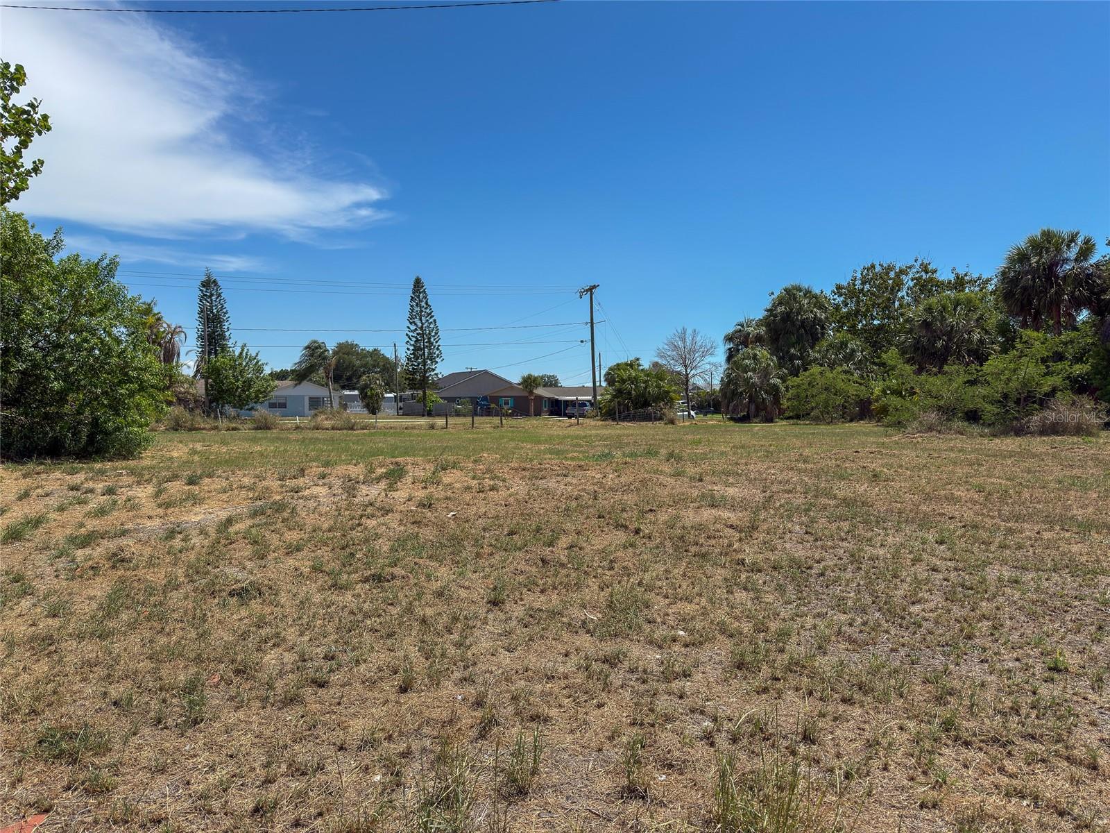 601 FLAMINGO DR — photo 13