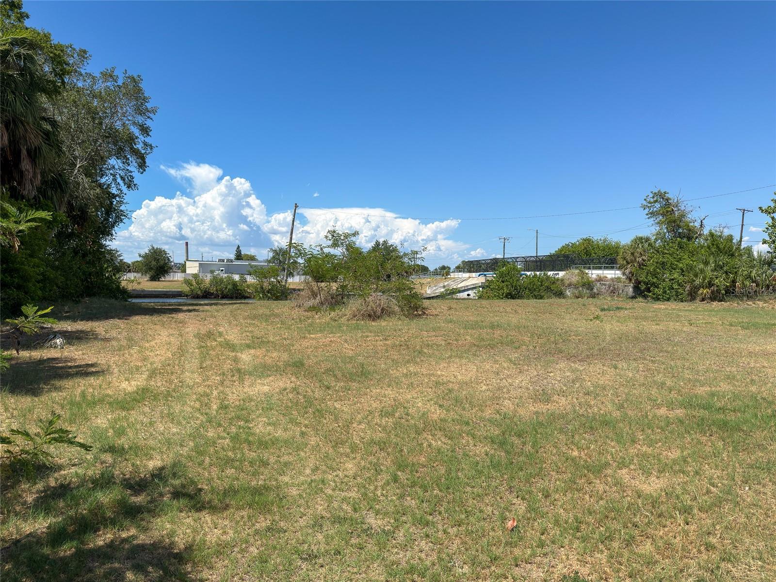 601 FLAMINGO DR — photo 11